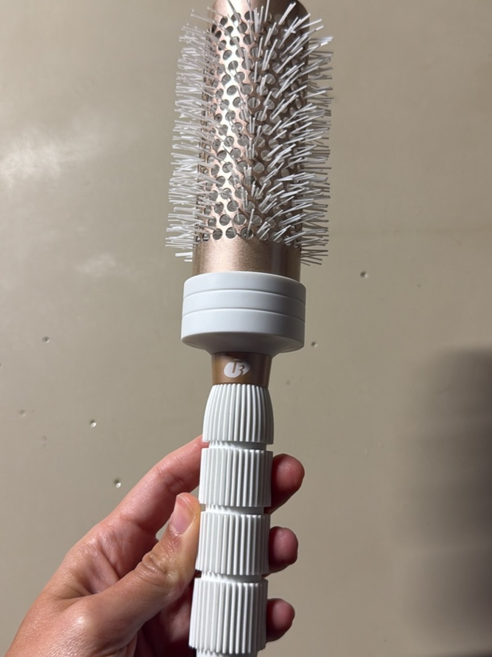 New T3 Round Hair Brush in Rose Gold & White